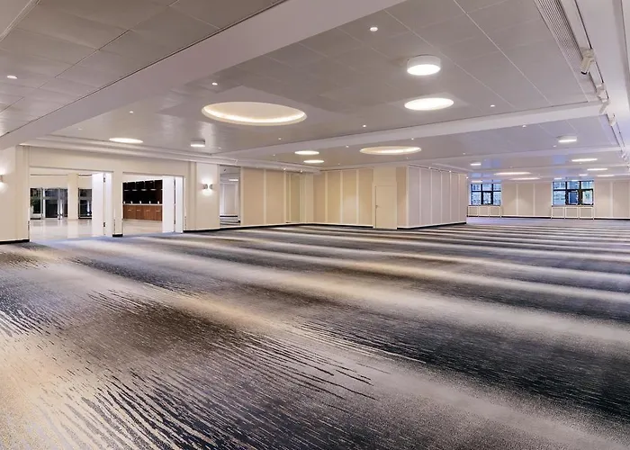 Sheraton Frankfurt Airport & Conference Center 4*