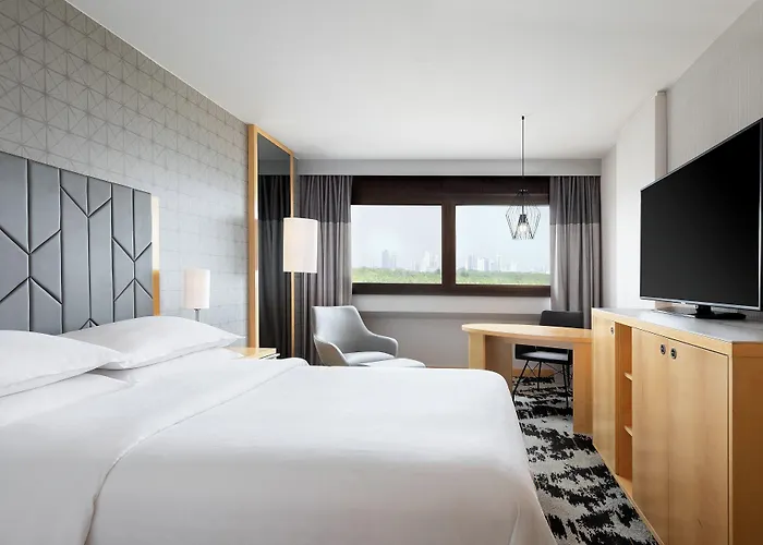 Sheraton Frankfurt Airport & Conference Center 4*